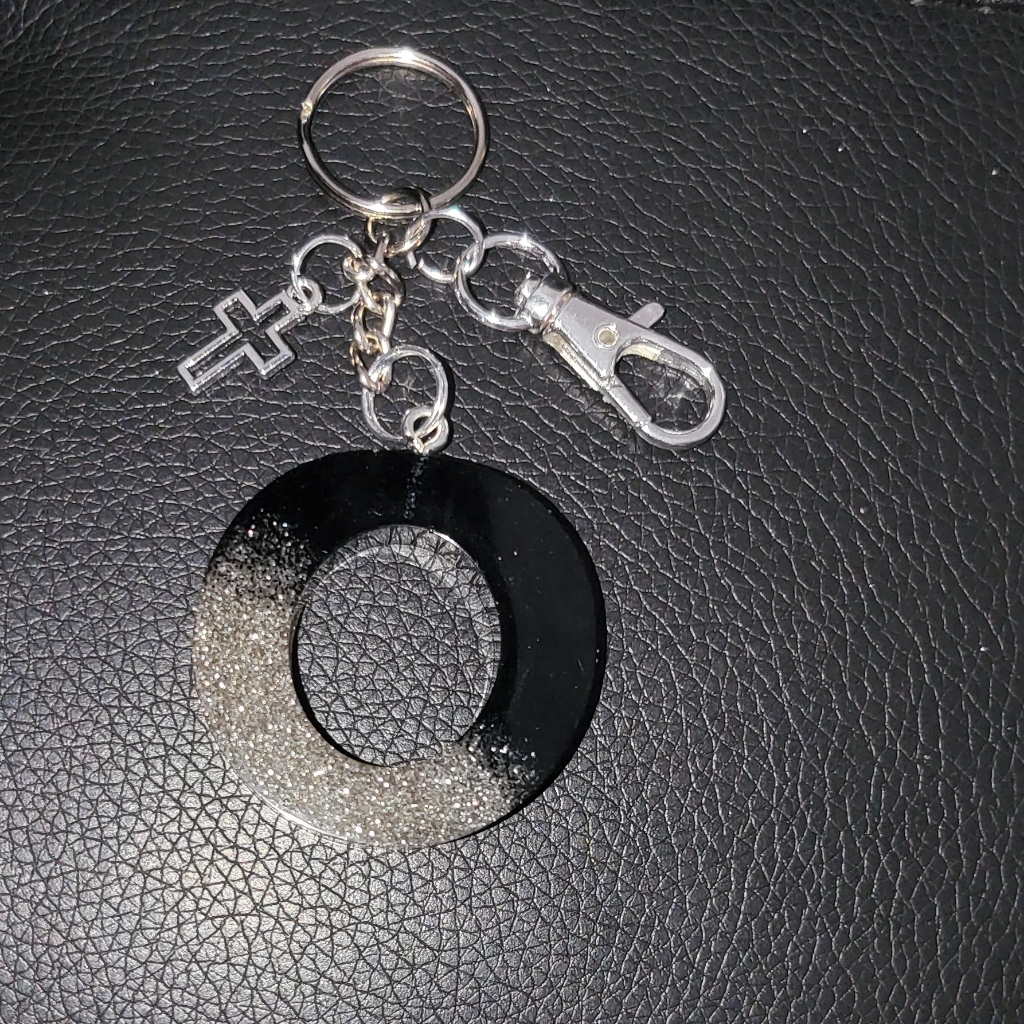 Black Sliver Glitter Letter O Keychain Black Sliver Glitter Letter O Keychain